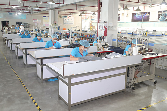 礼品背包代加工厂家,东升国际科技背包厂家.jpg